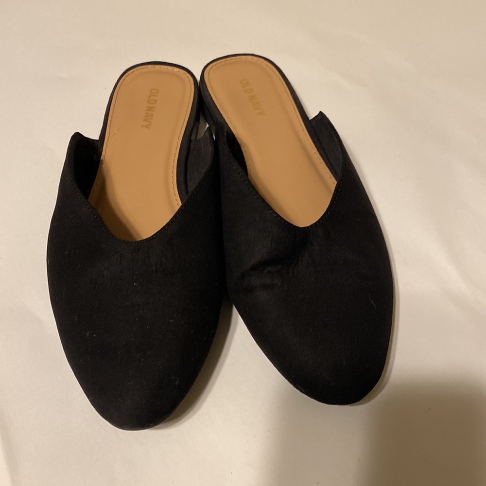 OLD NAVY WOMEN,S MULE SHOES SIZE 7 BLACK COLOR